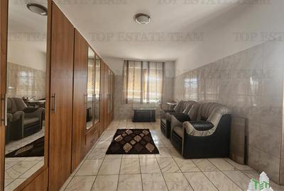 Casă individuală cu 7 camere cu Canalizare în Km 4-5 - 6