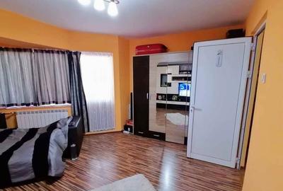 Garsonieră decomandată în Păcurari - 2