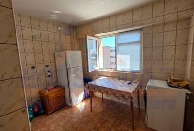Vanzare apartament 3 camere decomandat Titulescu, an 1982 - 6