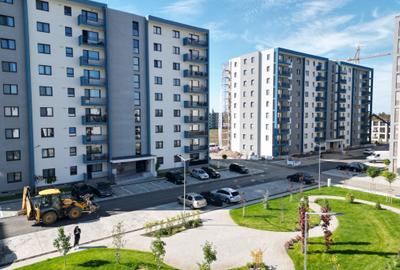 Apartament cu 2 camere semidecomandat în Tractorul