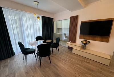 Apartament cu 2 camere semidecomandat, mobilat în Palazu Mare