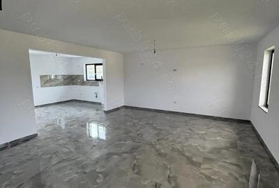 Casă cu 3 camere în Cordun - 5