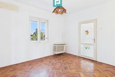 Casă cu 3 camere cu Teren 1581 Mp în Turnu - 8