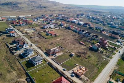 Teren Construcții intravilan de 670 mp, în Chinteni