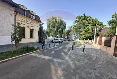 Casa / Vila de inchiriat 6 camere in zona Foisorul de F... - 1