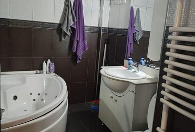 Apartament cu 2 camere decomandat în Calea București - 5