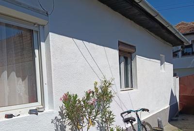 Casă cu 4 camere cu Teren 581 Mp în Gurahonț - 3