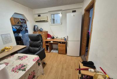 Apartament cu 2 camere decomandat în Titan - 1