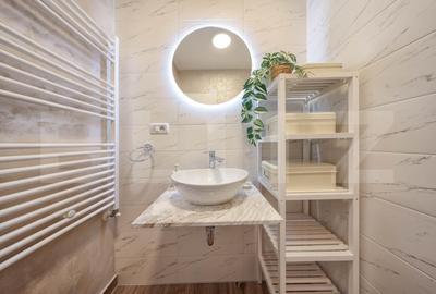 Apartament de vanzare, cu 3 camere, 73 mp + balcon 5 mp, zona Tractorul - 2