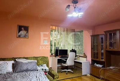 Apartament cu 3 camere decomandat în Central - 4