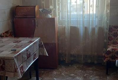 Vand apartament cu 2 camere, decomandat, zona centru. - 6