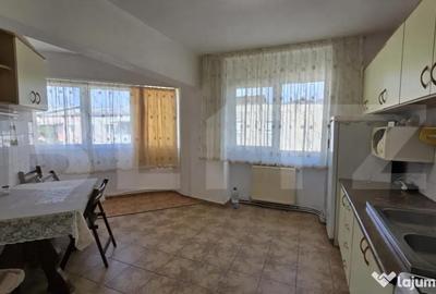 Apartament cu 3 camere semidecomandat în Micro 16 - 10