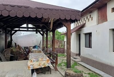 Casă cu 4 camere în Central - 8