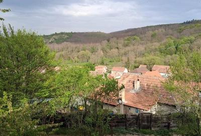 Casă cu Teren 1000 Mp în Veseud (Slimnic) - 2