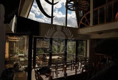 Casă cu Canalizare în Central - 8