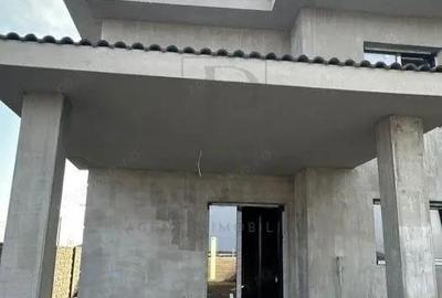 Casă cu 5 camere cu Teren 364 Mp în Moșnița Veche - 1