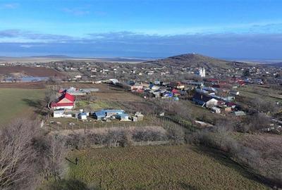 Teren Construcții intravilan de 1000 mp, în Telița - 9