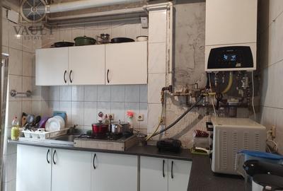 Apartament cu 4 camere decomandat în Calea Călărașilor - 8