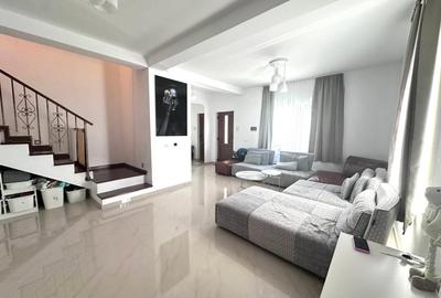 Duplex cu 4 camere cu Canalizare în Moșnița Veche - 1