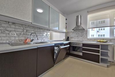Apartament cu 3 camere decomandat în Central - 3