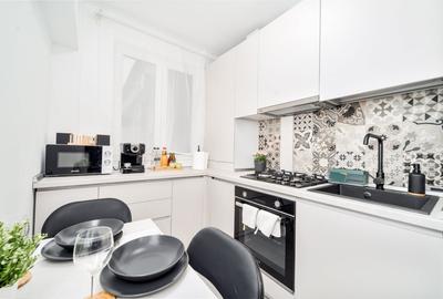 Apartament Central Renovat cu vedere in Piata Victoriei - 8