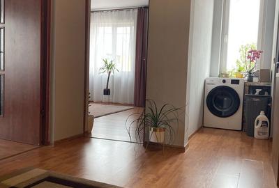 Apartament cu 3 camere decomandat în Central - 1