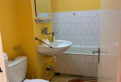 Apartament cu 2 camere decomandat în 7 Noiembrie - 8