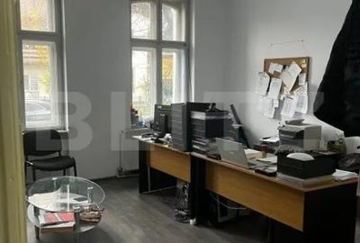 Casă cu 5 camere cu Teren 720 Mp în Ștefan cel Mare - 1