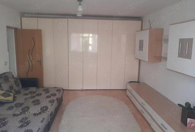 Apartament cu 3 camere decomandat în Calea București - 1