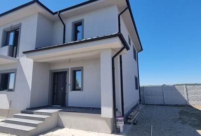 Casă cu 4 camere în Bran - 15