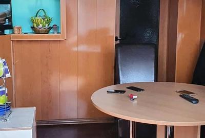 Apartament cu 3 camere decomandat în Central - 2