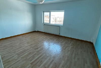 Apartament cu 3 camere decomandat în Brâncoveanu - 17
