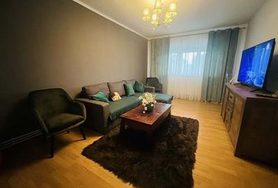Apartament cu 3 camere decomandat în Central - 1