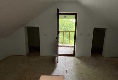 Casă cu 3 camere cu Teren 60 Mp în Gura Teghii - 4