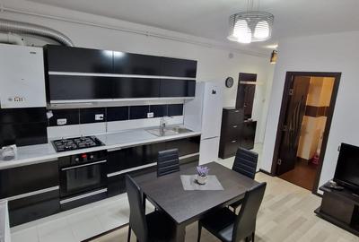 Apartament de inchiriat, zona VIVO