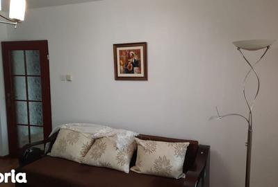 Apartament cu 4 camere decomandat în Central - 3
