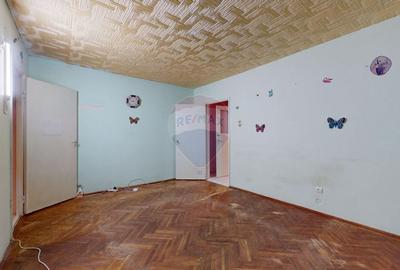 Apartament 3 camere de vânzare, necesită renovare, Săcele - 2