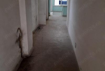 Ultracentral, etaj 1, posibil birouri, cabinete sau locuinte. - 1