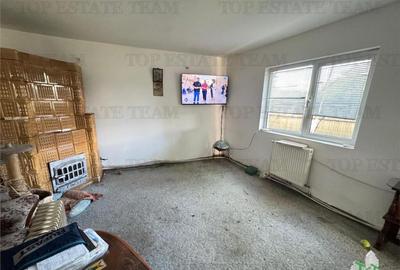 Casa de - Movilita, jud. Ialomita - 2000 mp teren, pozitie - 10