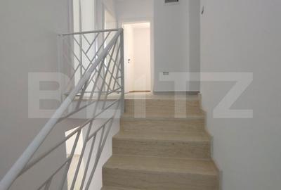 Casă cu 4 camere cu Teren 250 Mp în Miroslava - 2
