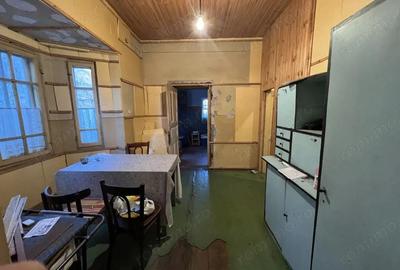 Vila P+ Et 1, Marasesti stradal - 8