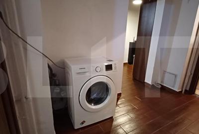 Apartament cu 3 camere, 79,5 mp, spatios, zona Lujerului - metrou aproape - 12