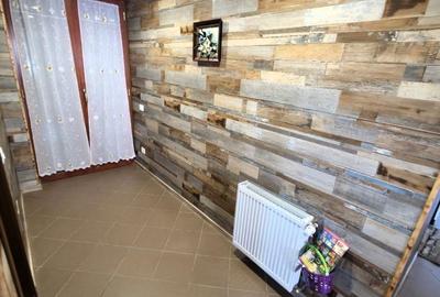 Casă cu 4 camere cu Canalizare în Colonia Bod - 9