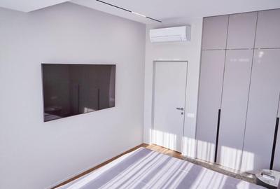 Apartament cu 3 camere decomandat în Florilor