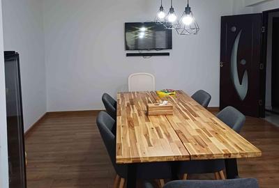 Apartament cu 3 camere decomandat, mobilat în Central - 2