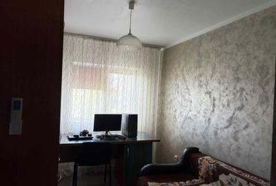 Apartament cu 3 camere decomandat în Central - 5