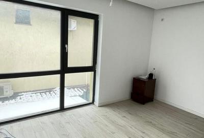 Casă cu 6 camere cu Teren 200 Mp în Central - 5
