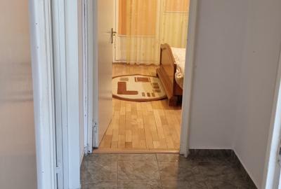 Apartament cu 3 camere semidecomandat, mobilat în Titan - 21