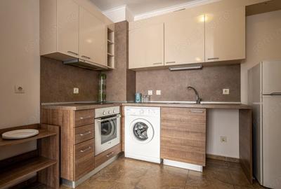 Apartament cu 2 camere decomandat în Florilor