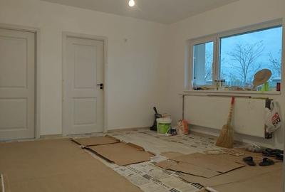 Casă cu 4 camere în Săbăreni - 17